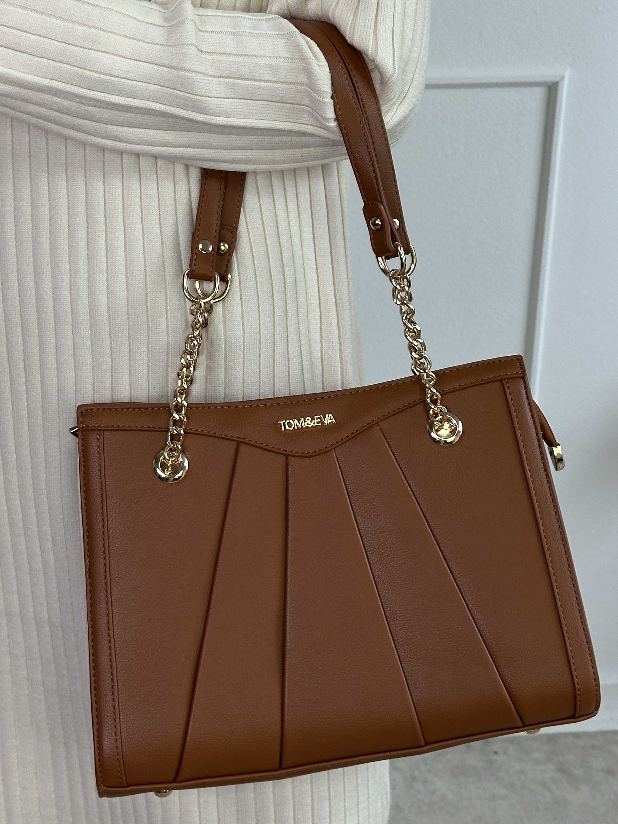 Sigun - Skuldertaske med medfølgende rem til crossbody